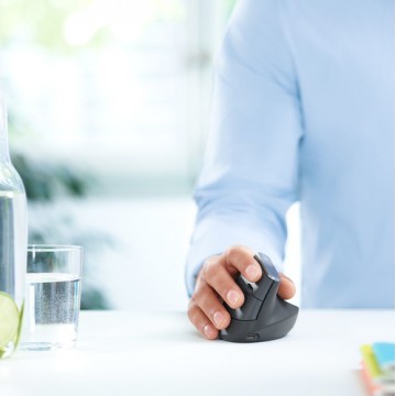 Logitech MX Vertical Advanced Ergonimic mouse Wireless a RF + Bluetooth Ottico 4000 DPI Mano destra