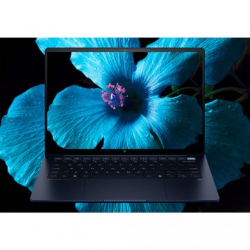 HP EliteBook Ultra G1i Next Gen AI PC Wolf Pro Security Edition Copilot+ PC Intel Core Ultra 7 258V Computer portatile 35,6 cm (
